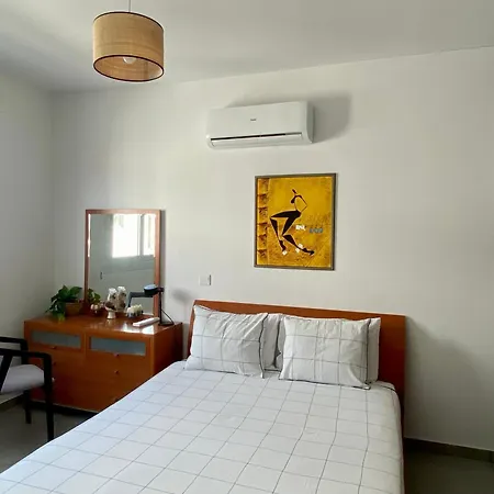 Spacious And Sleek In Engomi * Lakatamia